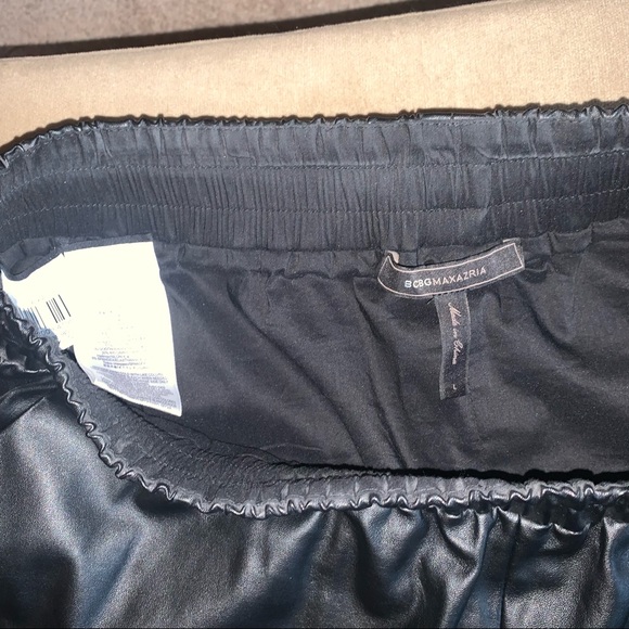 BCBG MaxAzria Faux Leather Mini Skirt - Picture 3 of 3